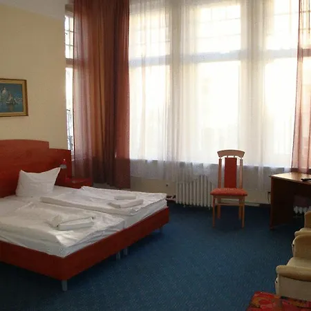 Konukevi Hotel-pension Insel Rugen 2*