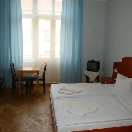 Hotel-pension Insel Rugen Konukevi Berlin