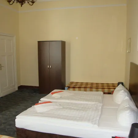 Hotel-pension Insel Rugen Konukevi Berlin